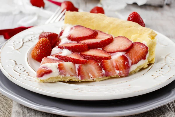 Piece of strawberry tart — Stock Photo, Image