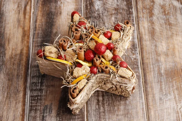 Weihnachtliche Tischdekoration in Sternenform — Stockfoto