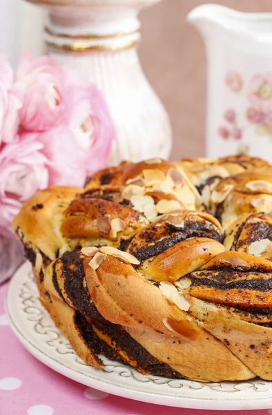 Torta pasquale di semi di papavero — Foto Stock