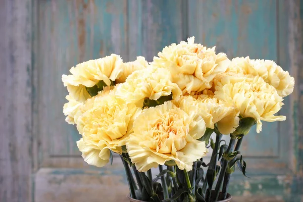 Bouquet of yellow carnations — Stock Photo, Image