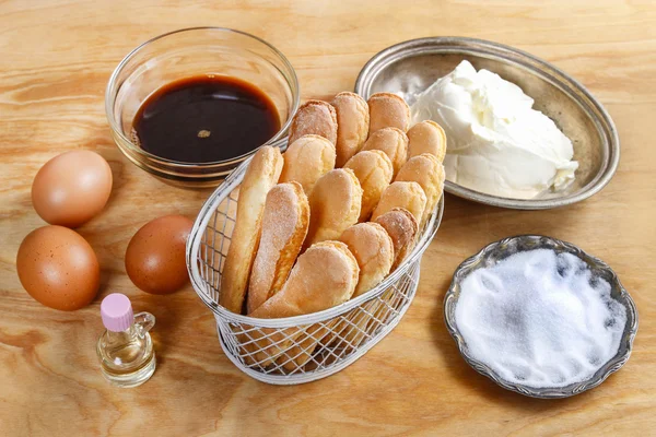 Ingrediënten voor tiramisu cake — Stockfoto