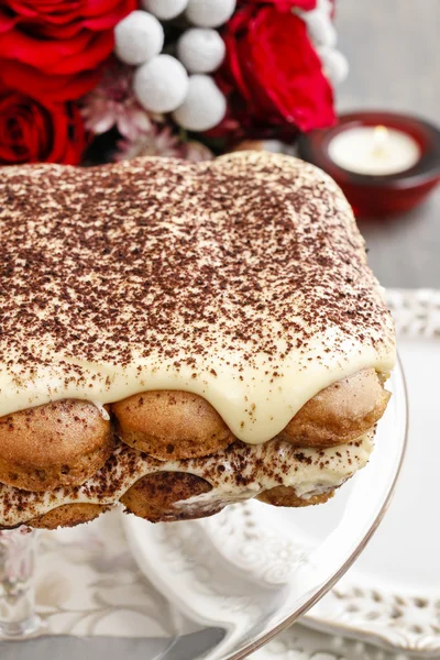 Valentines day party: tiramisu cake — Stock Photo, Image