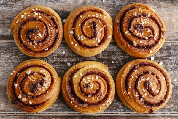 Kanelbulle - schwedische Zimtrollen — Stockfoto