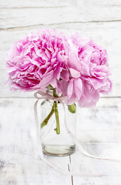 Bouquet de pivoines roses — Photo