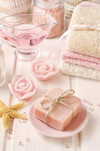 Ručně vyráběné mýdlo růže — Stock fotografie