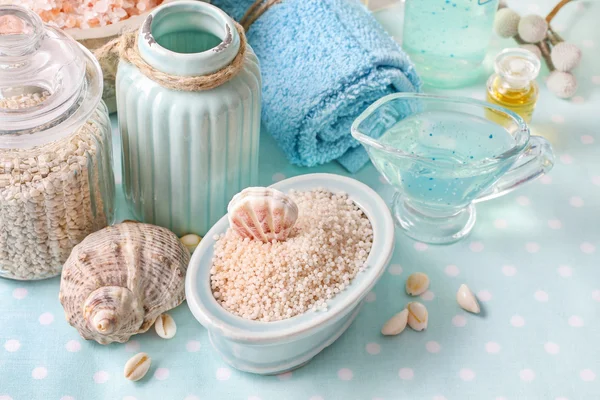 Blue spa set: liquid soap, sea salts and towels — Stock Photo, Image