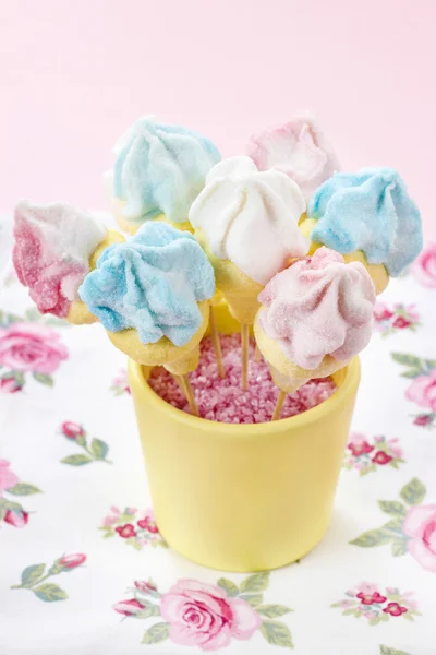 Marshmallow cake pops — Stock Photo, Image