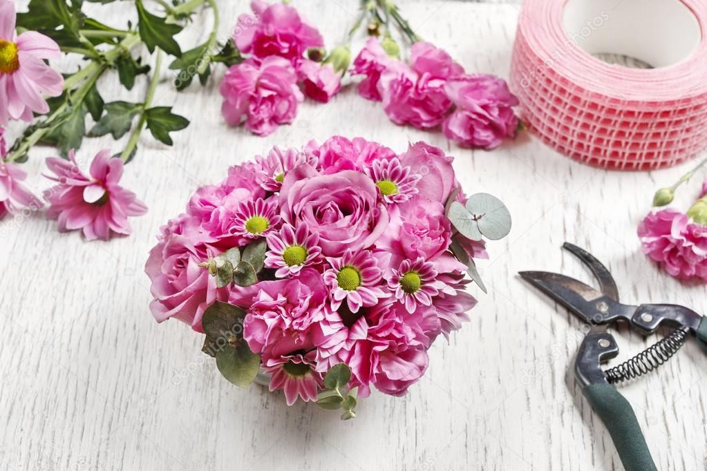 How to make floral arrangement (table centerpiece) with rose, ca