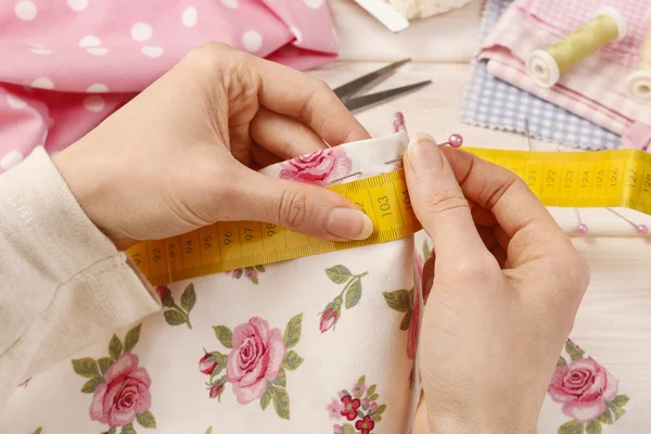 Sewing woman — Stock Photo, Image