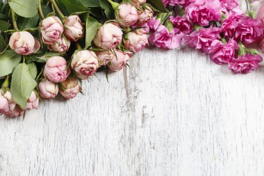 Çiçekçi işyeri: Çiçekler ve aksesuarlar