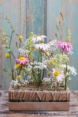 Gerbera çiçek aranjmanı çiçek tablo