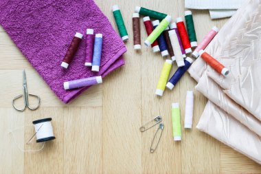 Ev yapımı kumaşlar ve aksesuarlar. Hobi araçları