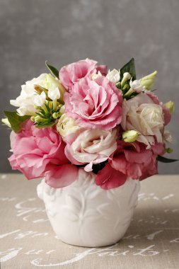 buket pembe eustoma çiçek