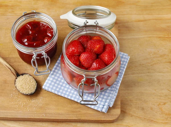 Strawberry konserver. Hälsosam mat — Stockfoto