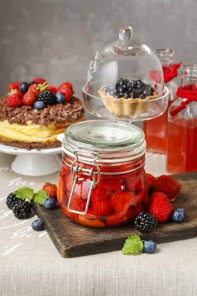 Strawberry preserves for dessert — Stock Photo, Image