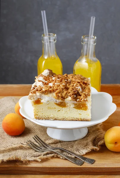 桃のチーズケーキ — ストック写真