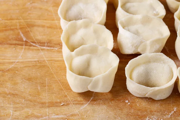 Hacer albóndigas comida tradicional — Foto de Stock