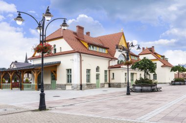 Tren istasyonu Rabka Zdroj, Polonya.