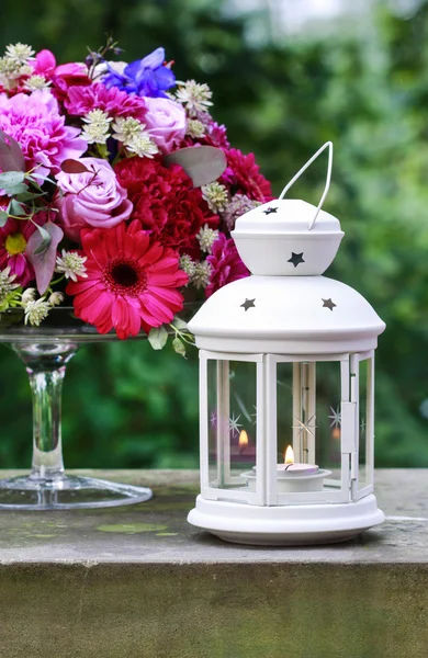 Arranjo floral com gerbera — Fotografia de Stock