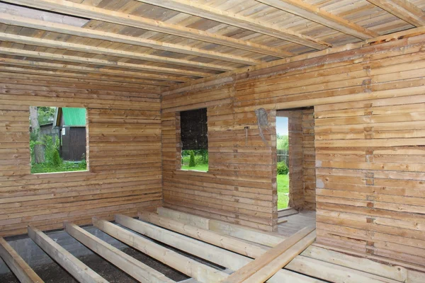 Drewniany dom pod budowę wnętrza widok — Zdjęcie stockowe