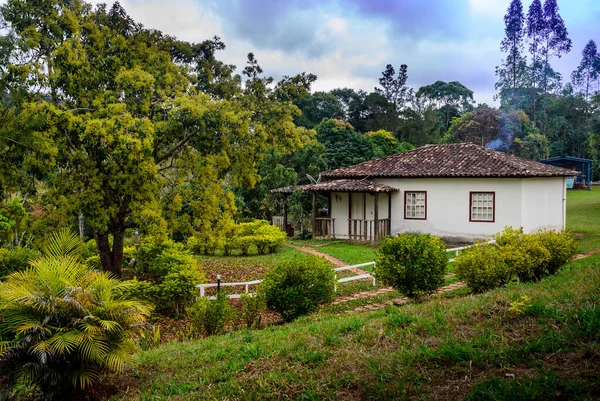 Brasilien Landet Minas Gerais Molnig Himmel Ovanför Bondgården — Stockfoto