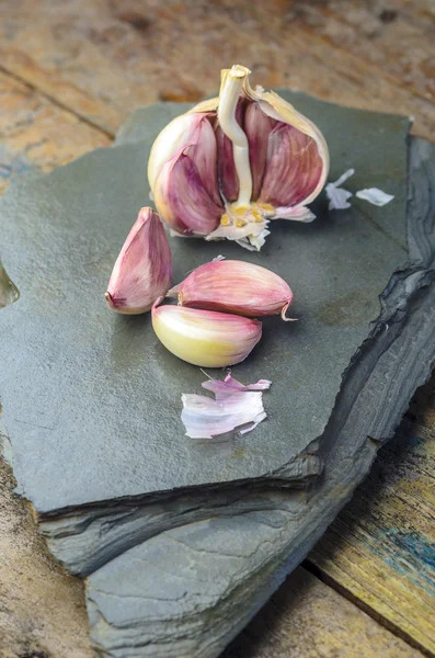 Organik sarımsak karanfil .