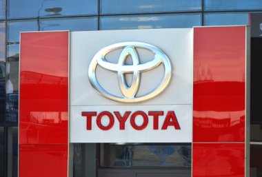  Toyota logosu.