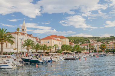 Supetar 'ın eski bir kasabası. Supetar, Hırvatistan 'ın en büyük Brac adası..