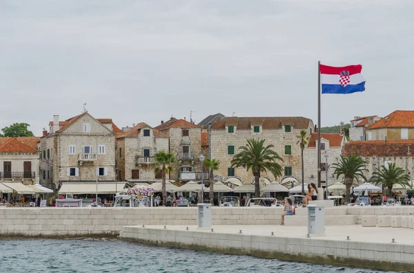 Pintoresco Casco Antiguo Supetar Supetar Ciudad Más Grande Isla Brac —  Fotos de Stock