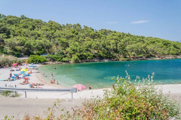 Pintoresca Playa Guijarros Zastup Cerca Splitska Que Está Situado Costa — Foto de Stock