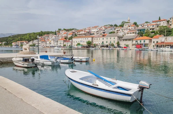 Pittoresca Baia Nel Villaggio Povlja Povlja Trova Profondo Porto Naturale — Foto Stock