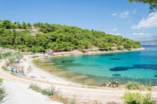 Malownicza Plaża Pobliżu Postira Północnym Wybrzeżu Wyspy Brac Chorwacji — Zdjęcie stockowe