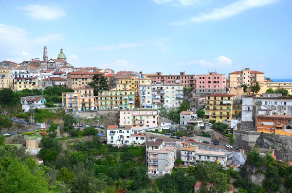 Festői táj vietri sul mare-amalfi-part, Olaszország — Stock Fotó