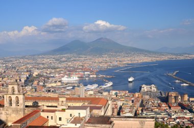 İtalya 'nın Napoli, Campania bölgesinin resimli yaz manzarası