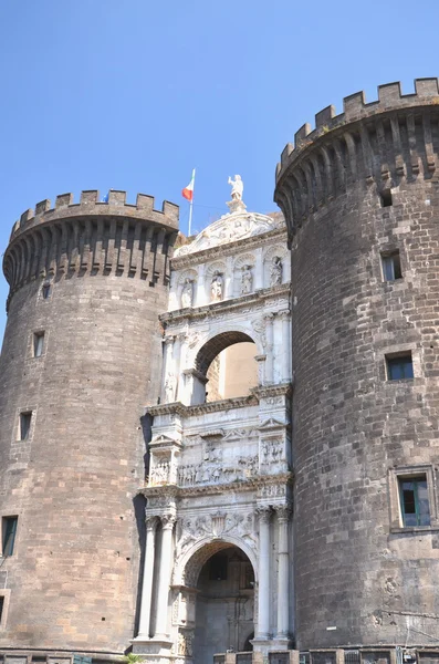 Majestic castel nuovo à naples, Italie — Photo