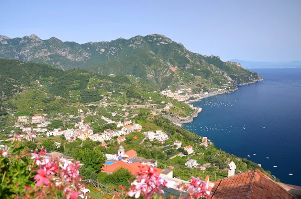 amalfi coast, İtalya şehir Maiori etkileyici doğal görünüm