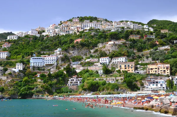 Festői táj vietri sul mare beach, Olaszország — Stock Fotó