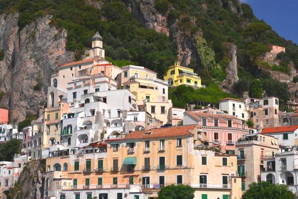 Malerischer Blick auf den Ferienort Amalfi, Italien — Stockfoto