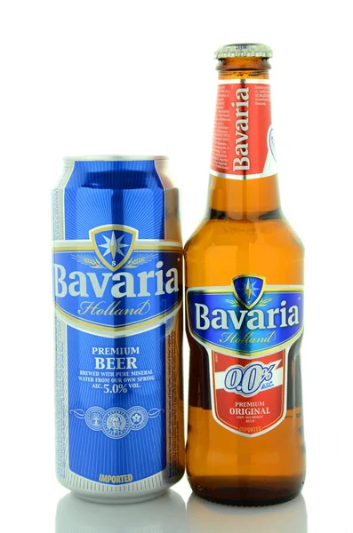 Cerveja da Baviera isolada sobre fundo branco — Fotografia de Stock