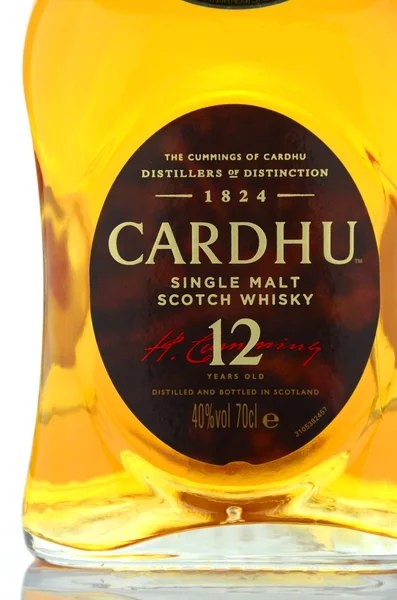 Cardhu whisky na białym tle. — Zdjęcie stockowe