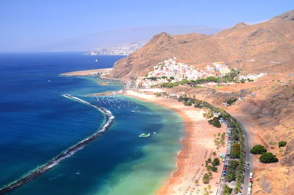 Spektakulära pittoresk underbar utsikt på Teresitas beach på Teneriffa, Spanien — Stockfoto