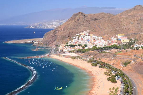 Великолепная деревня Сан-Андрес и пляж Терратас на острове Тенерифе, Испания — стоковое фото