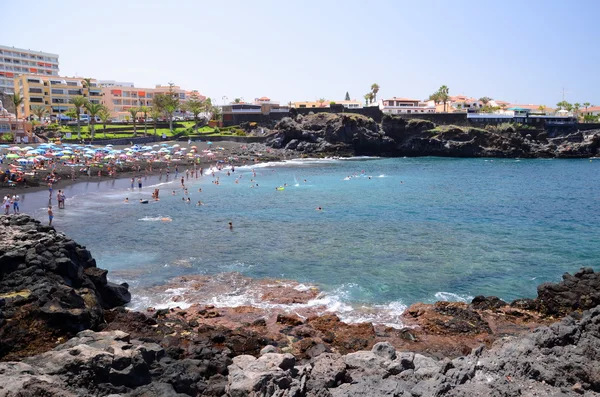 Plaja pitorească Playa de la Arena din Puerto de Santiago pe Tenerife, Spania — Fotografie, imagine de stoc