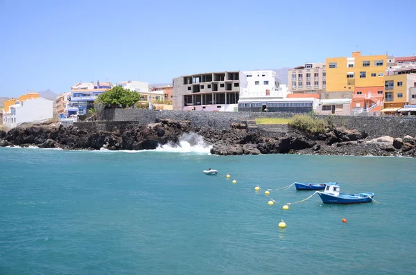 Picturesque bay in Los Abrigos in the south of Tenerife island. — Stock Photo, Image