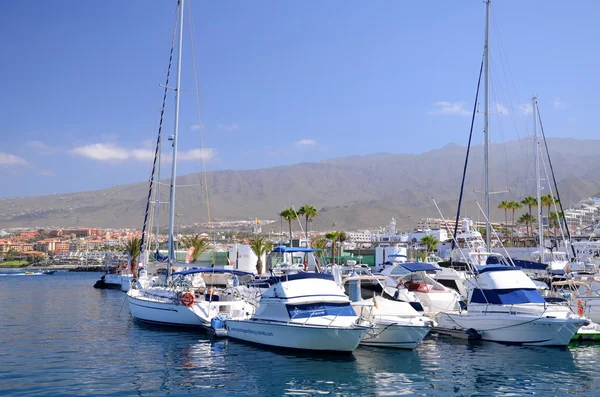 Boats and yachts in Puerto Colon yacht club in Costa Adeje on Tenerife island — Stock Photo, Image