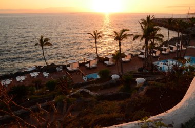 Resimlik Plaj Kulübü'nde Costa Adeje Tenerife gün batımı