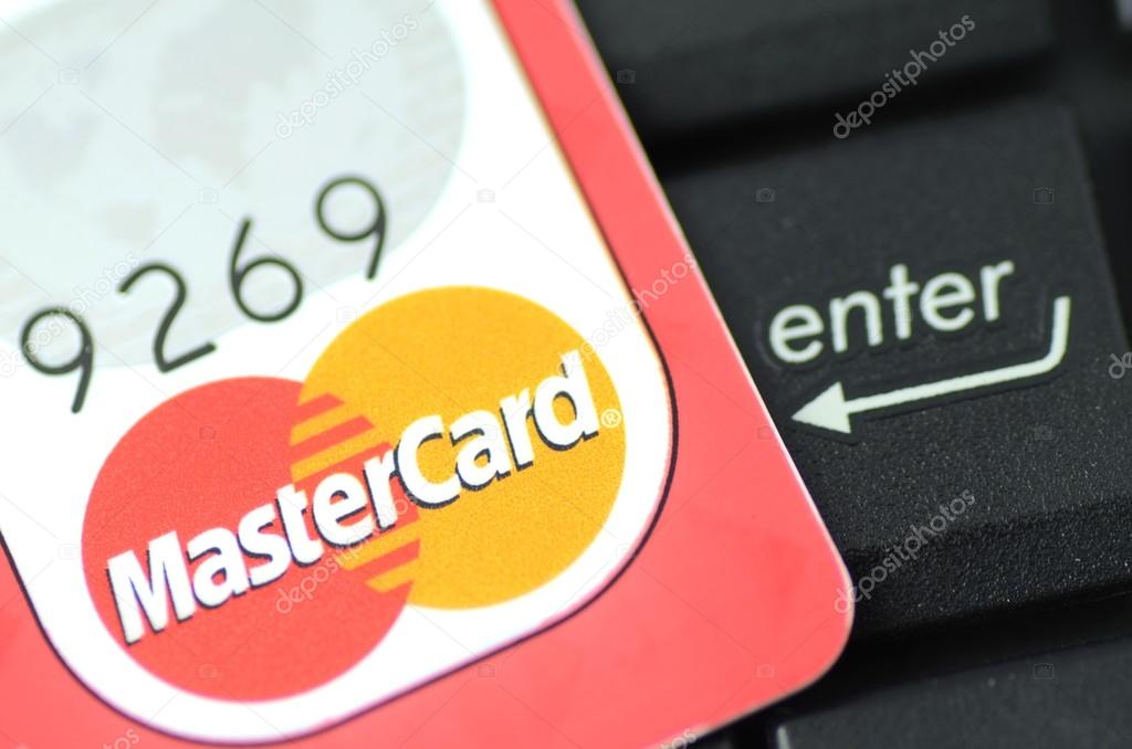 Крупный План Дебетовой Карты MasterCard На Входной Ключ – Стоковое.