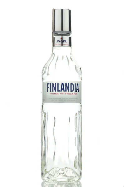 Wódka Finlandia na białym tle — Zdjęcie stockowe