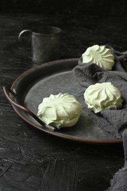 Birçok yeşil Rus marşmelovunun arka planı