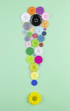 Dikkat dikkat işaret simgesi ünlem kavramı